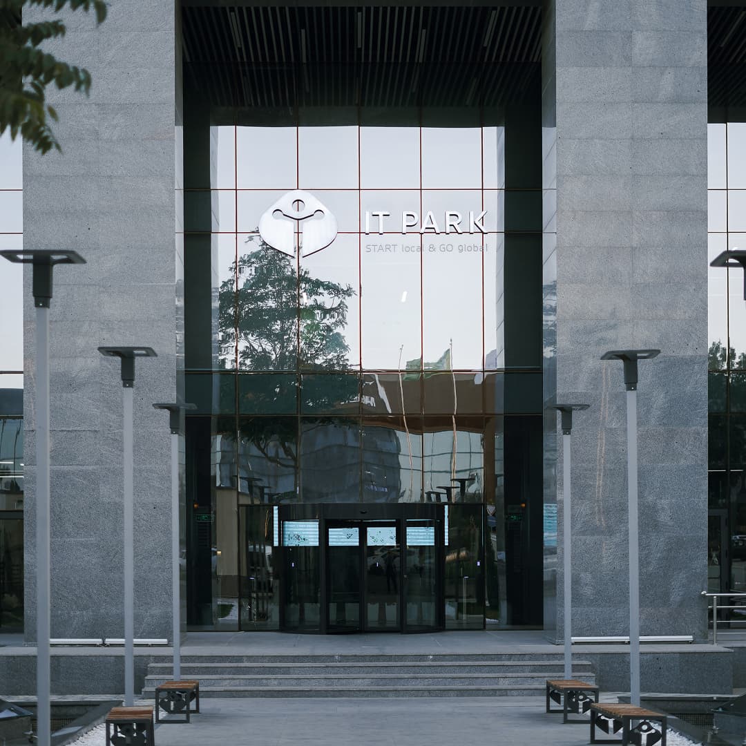 Universitet rasmi IT Park University